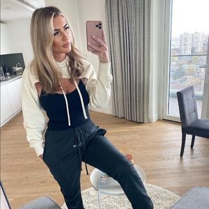 𝗡𝗪𝗧 𝗭𝗮𝗿𝗮 • Hooded Arm Warmer Sweatshirt